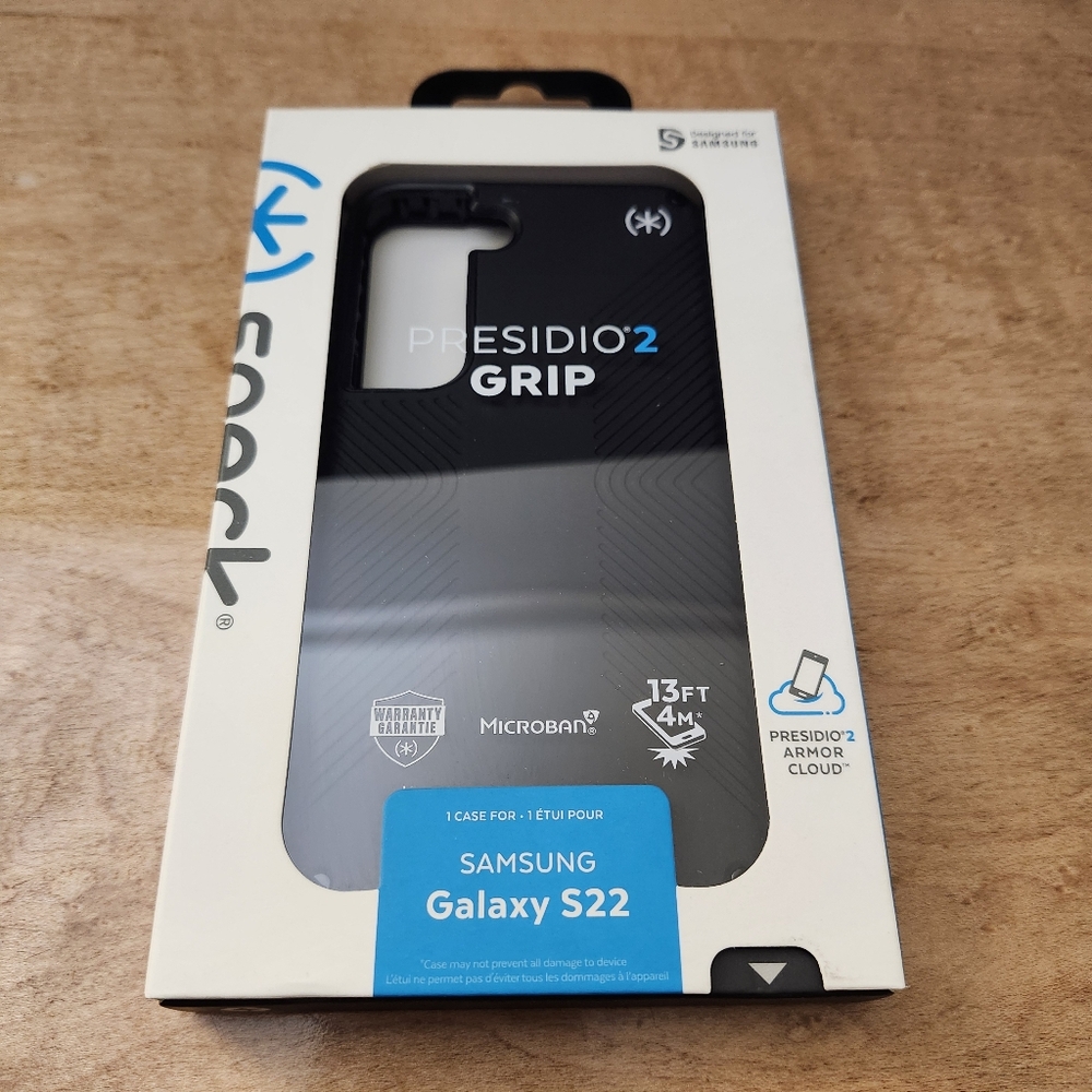Speck Presidio2 Grip Series Case for Samsung Galaxy S22 - Black